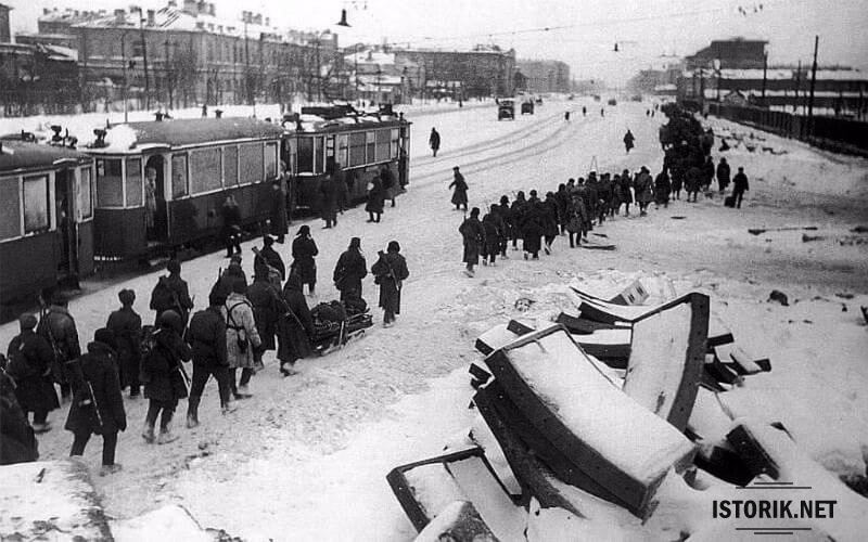 Ленинград, 1942